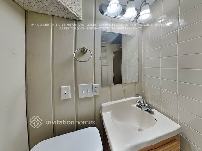 Building Photo - 4219 Georgia Ave N