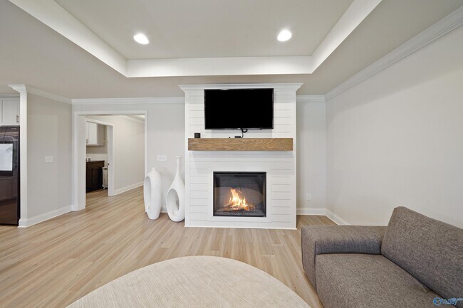 Building Photo - 6077 Thorntons Way Cir NW