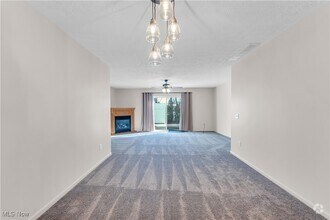 Building Photo - 6435 Forest Park Dr