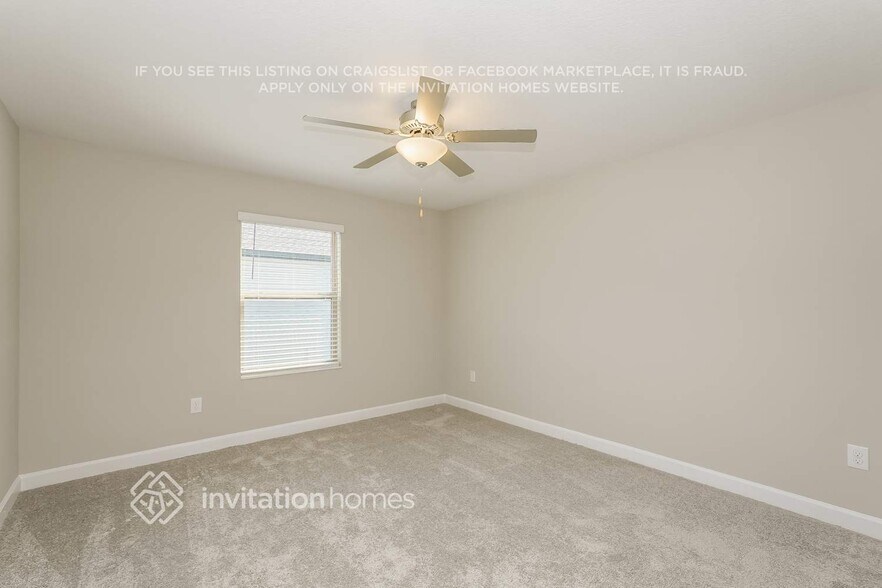 Building Photo - 2907 Coach Manors Way