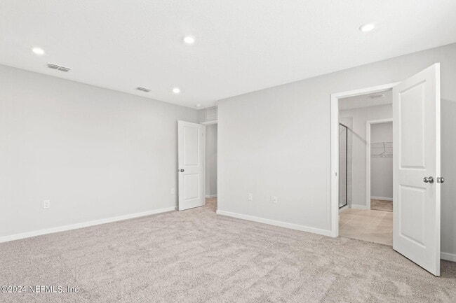 Building Photo - 14726 Cashew Ave