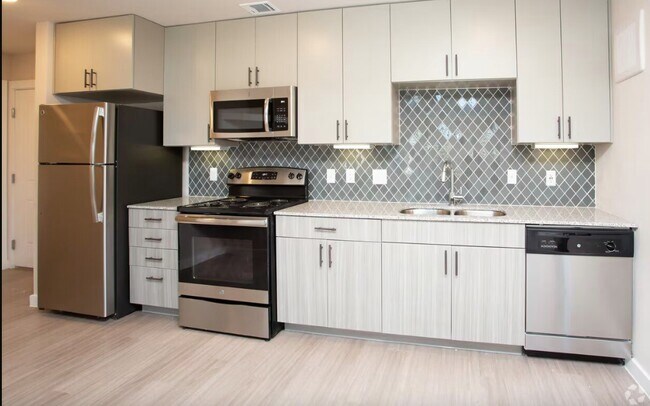 Building Photo - 1800 S I-35 Frontage Rd