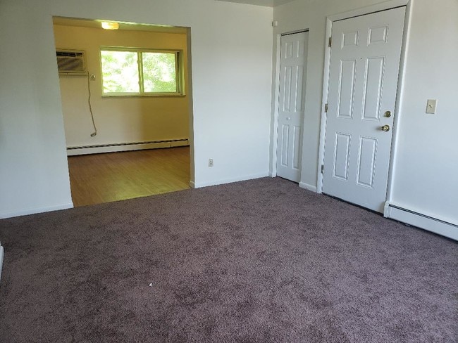 Interior Photo - 2886 W McMicken Ave