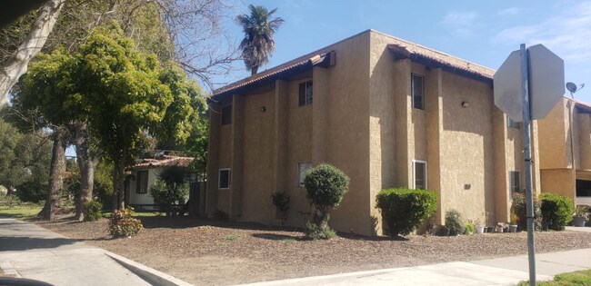 Building Photo - 117 S K St