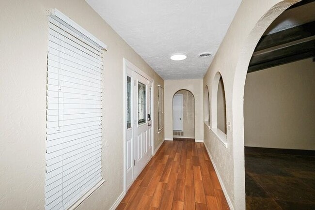 Building Photo - 5307 Winslow St