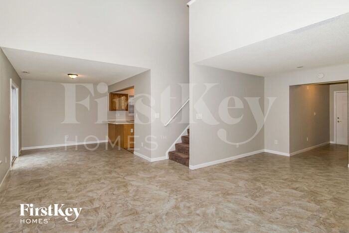 Building Photo - 10327 Kensil St