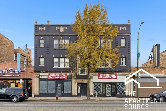 Building Photo - 6228 S Western Ave