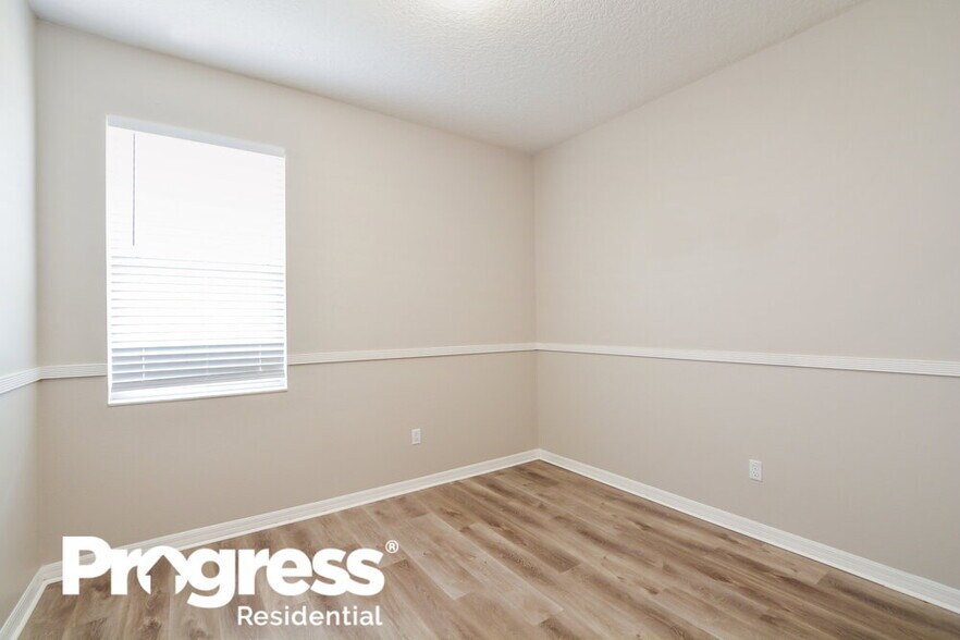 Building Photo - 9924 Autumn Creek Ln