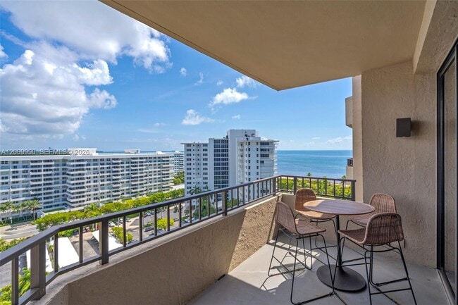 Building Photo - 251 Crandon Blvd
