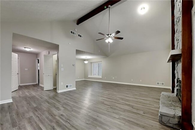 Building Photo - 2861 Hadrian Dr SW