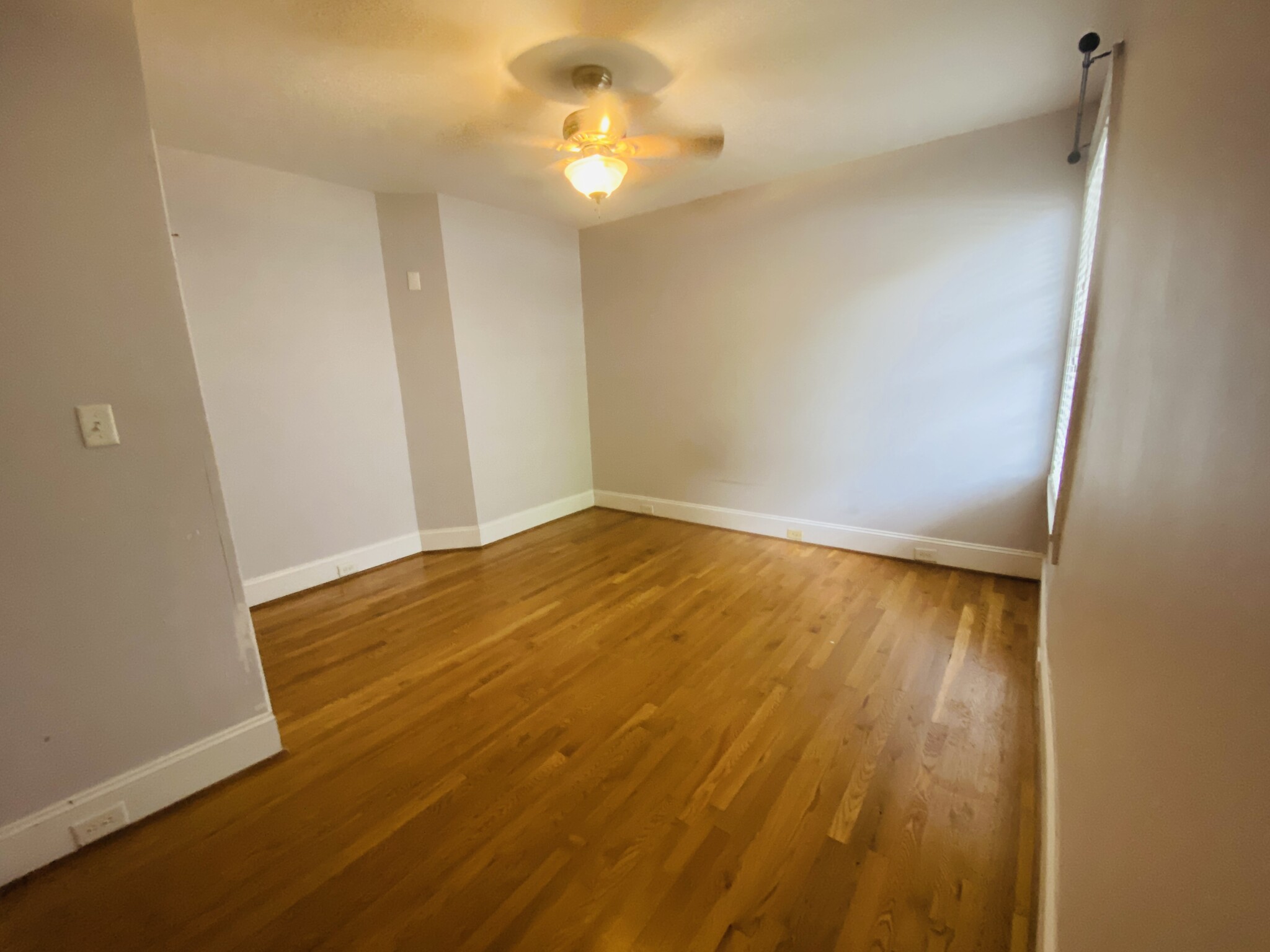 Second bedroom - 1630 Monument Ave