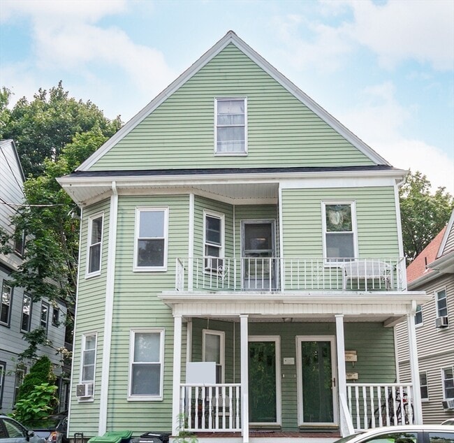 Building Photo - 24 Aberdeen Rd