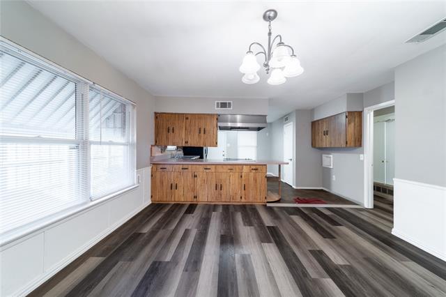 Building Photo - 2605 San Medina Ave