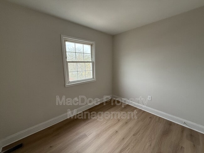 Building Photo - 2331 McClellan Ct