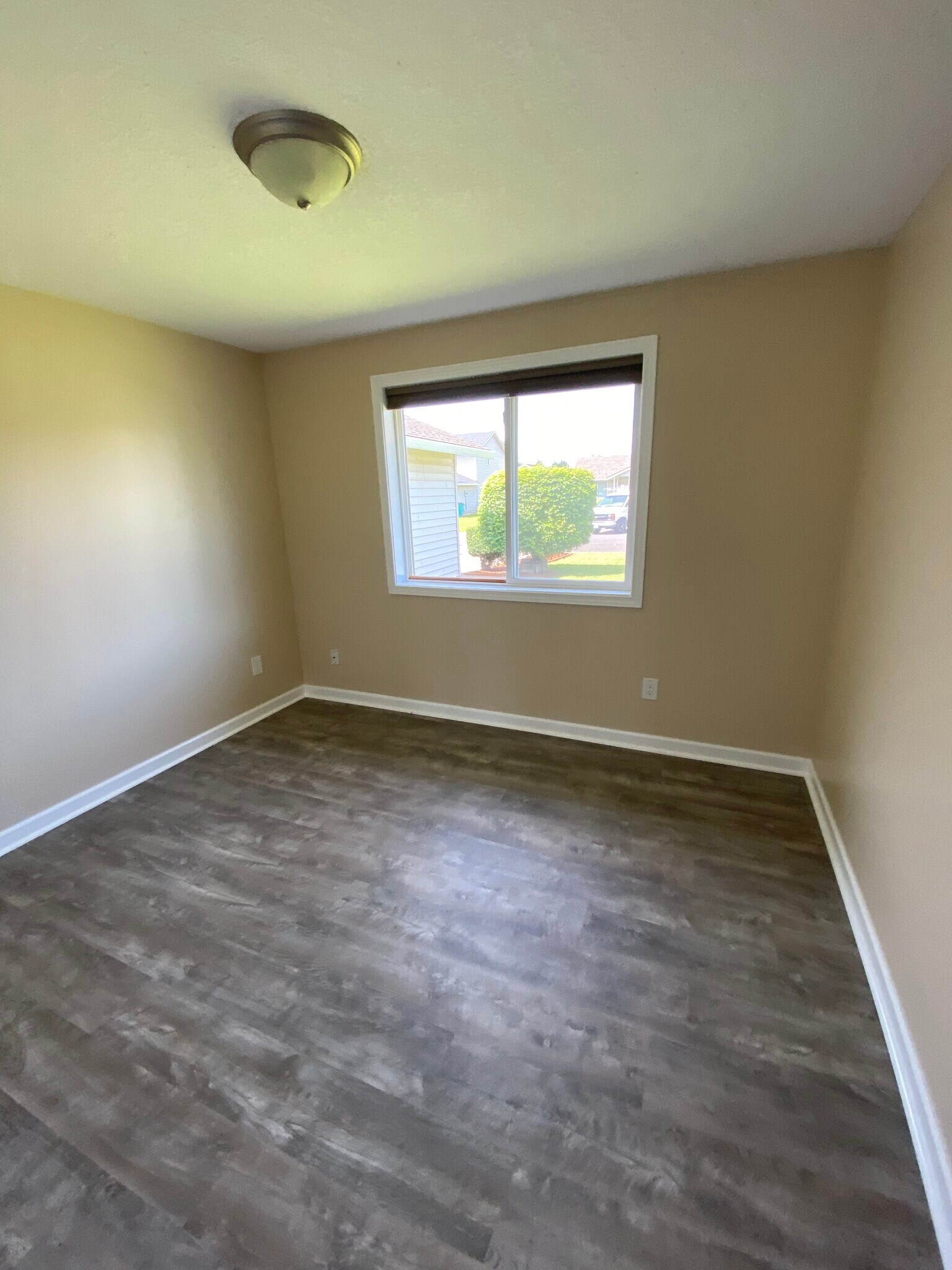 Building Photo - 15807 NE 86th Cir