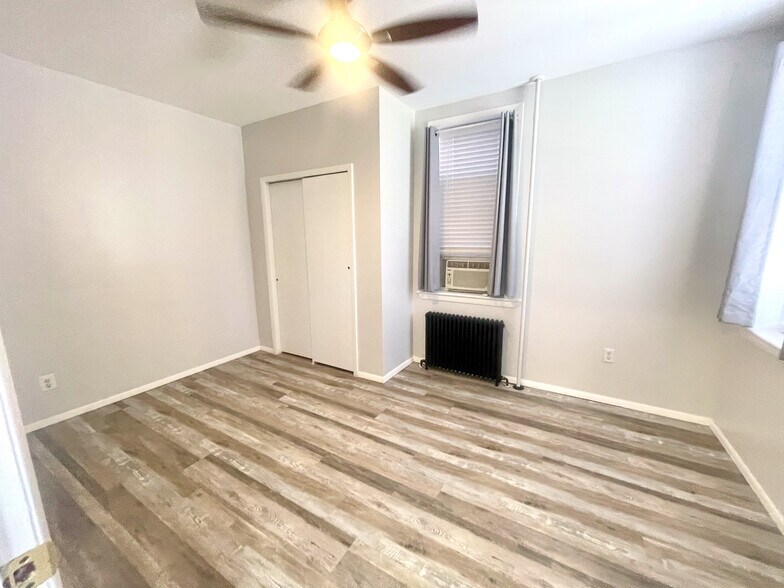 Building Photo - 80 Malcolm Ave