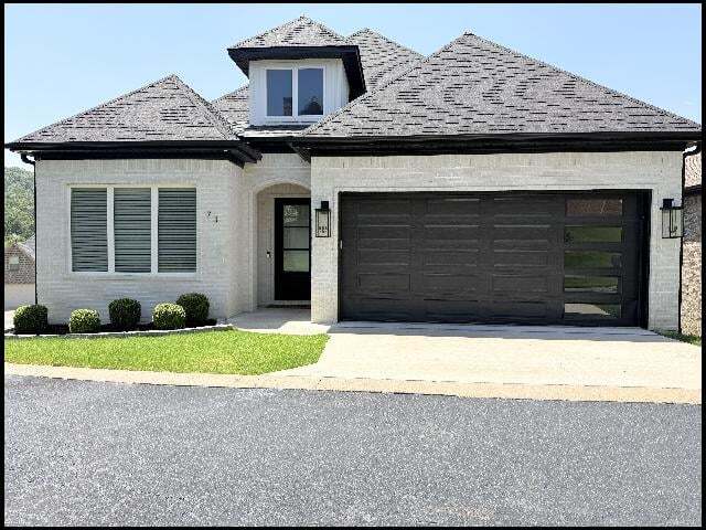 Building Photo - 73 Tournay Cir