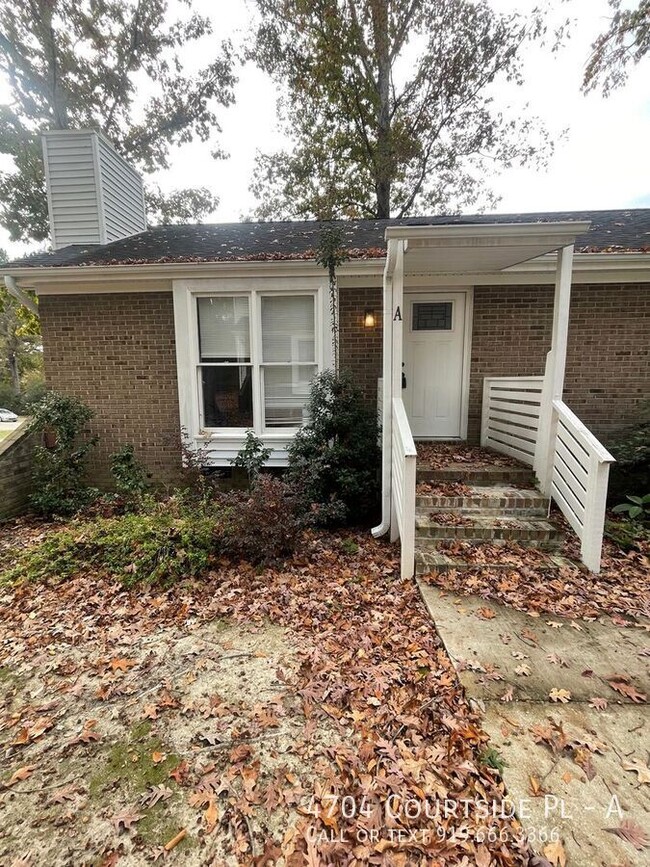 Primary Photo - Charming 2 Bedroom Home Located in Raleigh NC