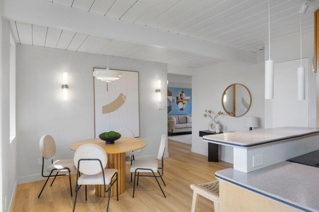 Building Photo - 729 Stendhal Ln