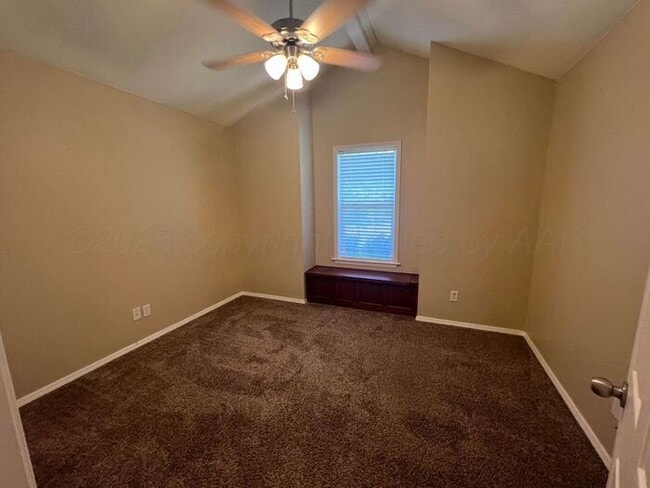 Building Photo - Sale or Lease Home in Tradewinds