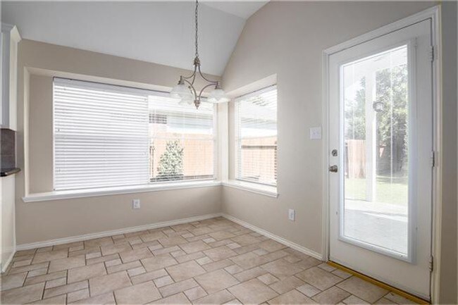 Building Photo - 22702 Shannon Falls Ct