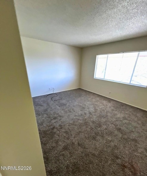 Building Photo - 3287 Gypsum Rd