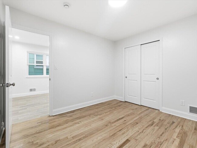 Building Photo - 119 Bergen St