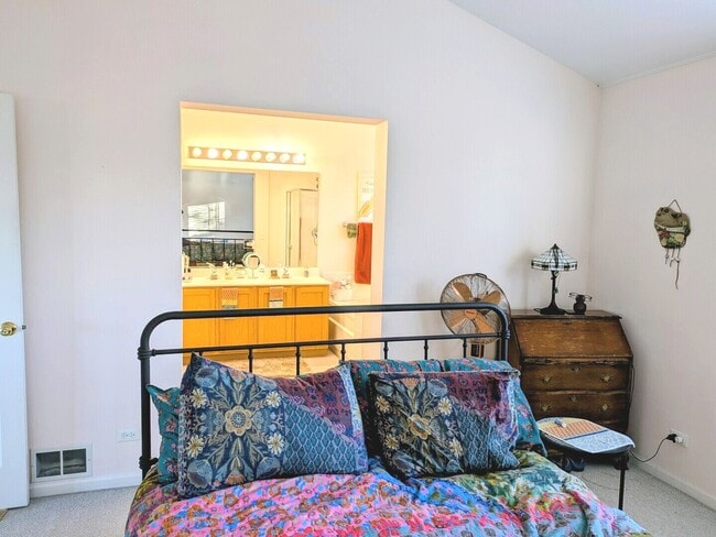 Building Photo - 2927 Falling Waters Ln