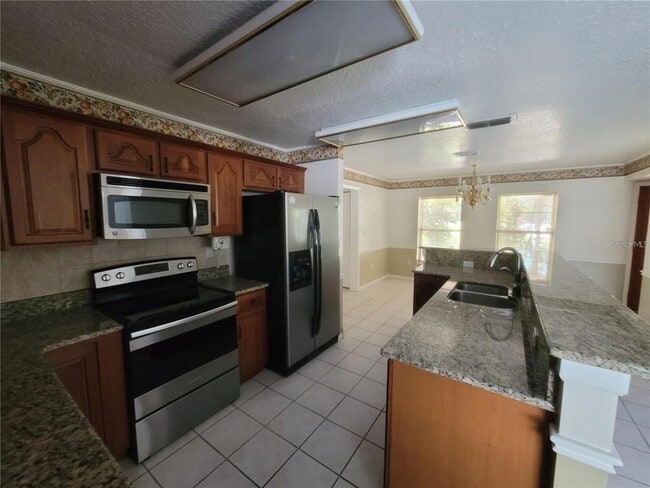 Building Photo - 1785 Grove Ct