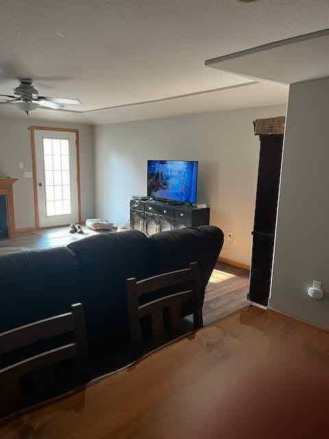 Building Photo - 803 Pheasant Run Rd