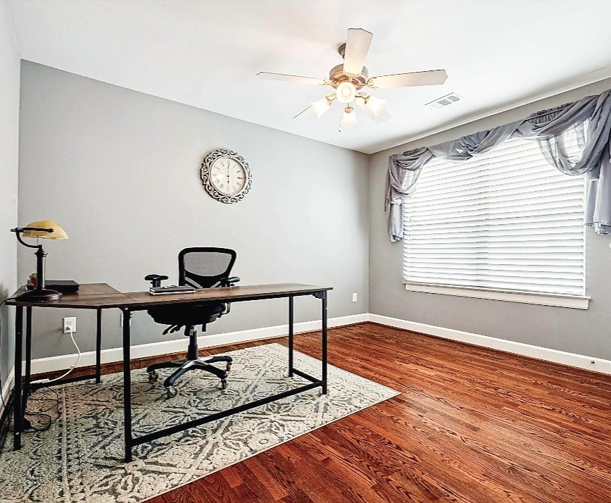 Building Photo - 548 Westcross St