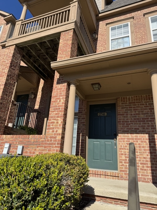 Building Photo - 2741 Barclay Way