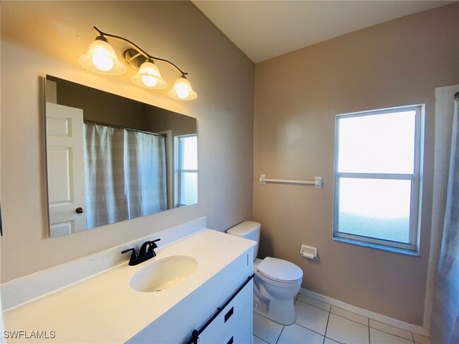 Building Photo - 1175 Moon Lake Dr