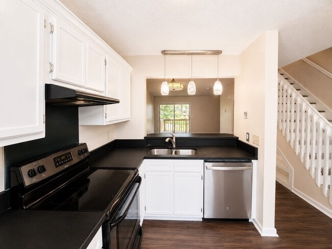Building Photo - 1161 Shadow Lake Cir