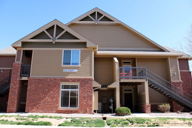 Primary Photo - Stunning Modern 2 Bedroom Townhome