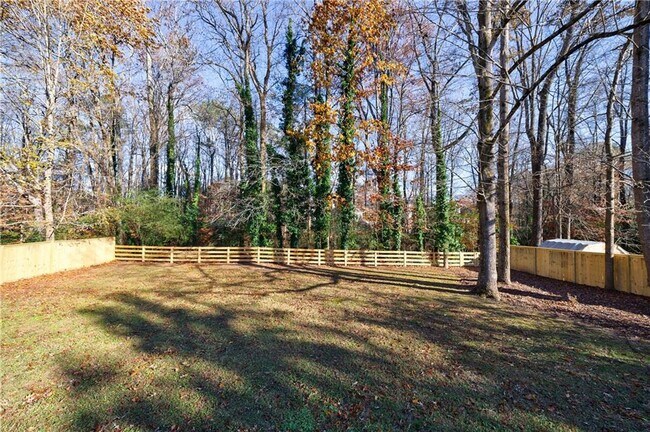 Building Photo - 175 Jayne Ellen Way