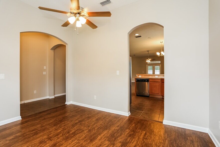 Building Photo - 741 Indigo Run Dr