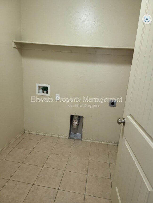 Building Photo - 921 Prairie Wind Way