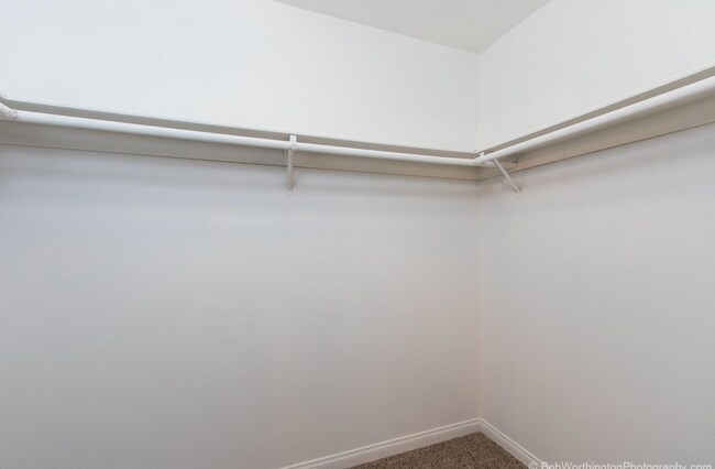 Building Photo - 10878 Creekbridge Pl