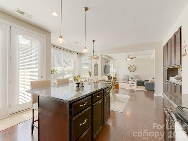 Building Photo - 7121 Toxaway Ln