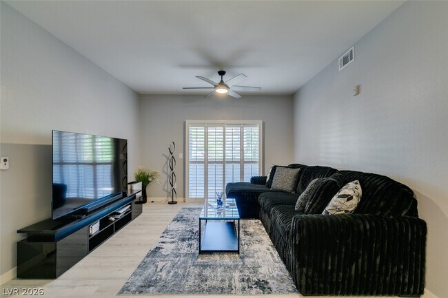 Building Photo - 7255 W Sunset Rd