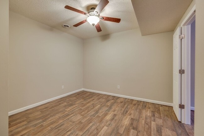 Building Photo - 3817 Rockford St