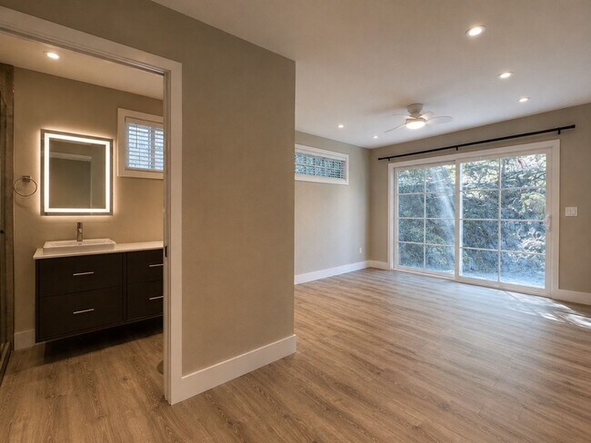 Building Photo - 1567 Silverado Trail