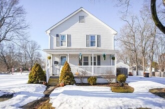 Building Photo - 40 Lealand Ave