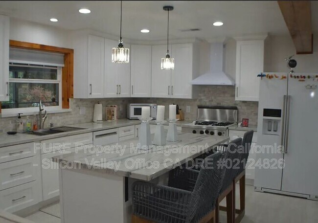 Building Photo - 21518 Almaden Rd