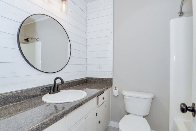 Building Photo - 4 Bedroom Ranch in Columbia County