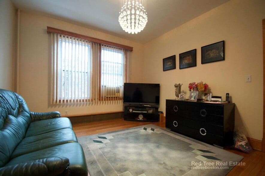 Building Photo - 1714 Commonwealth Avenue