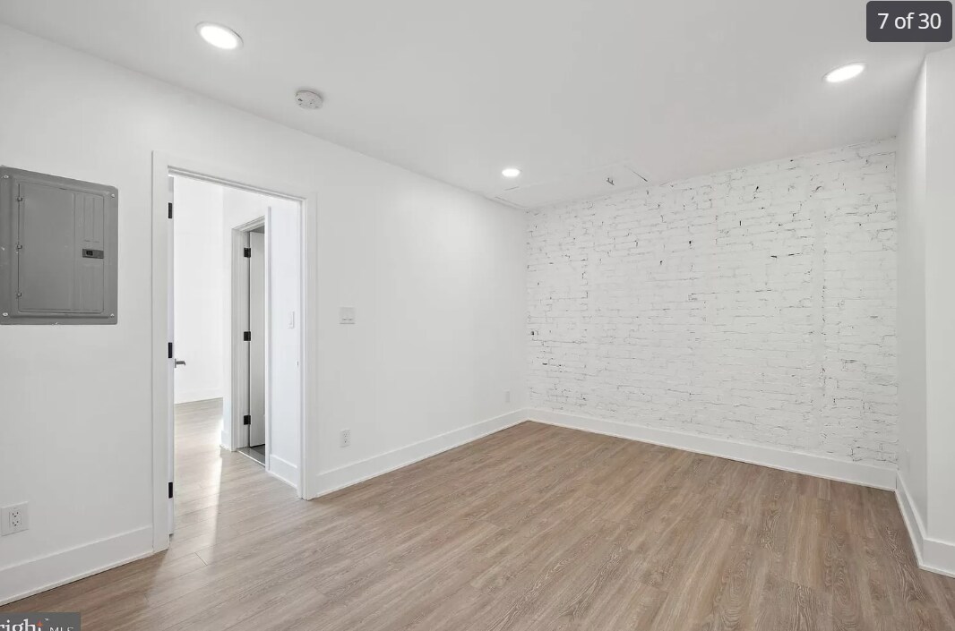 Building Photo - 5043 SPRUCE St