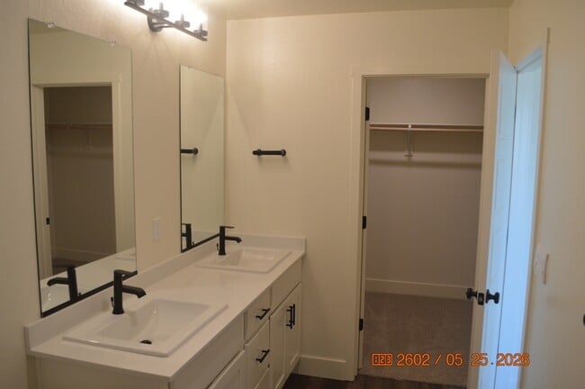 Building Photo - 4735 Isabella Ct