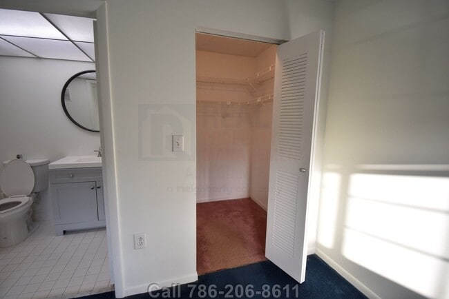 Building Photo - Prime Rental: Spacious 2-Bed, 2-Bath In Carmel Lakes Gated Community